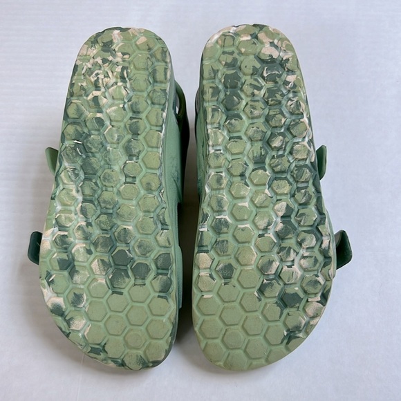 Cat and Jack Ade Slip-On Footbed Sandals Size 11T - Picture 6 of 14